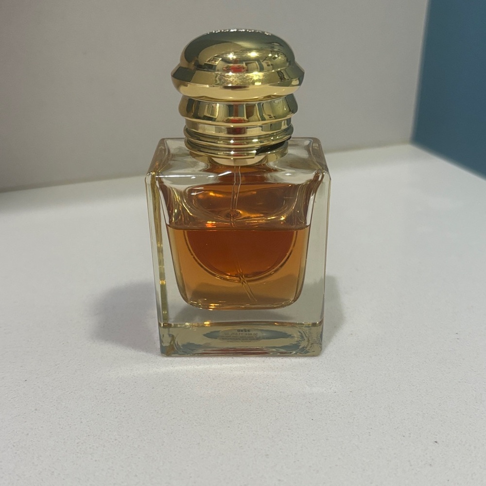 Burberry Goddess Perfume - Picture 3 of 7